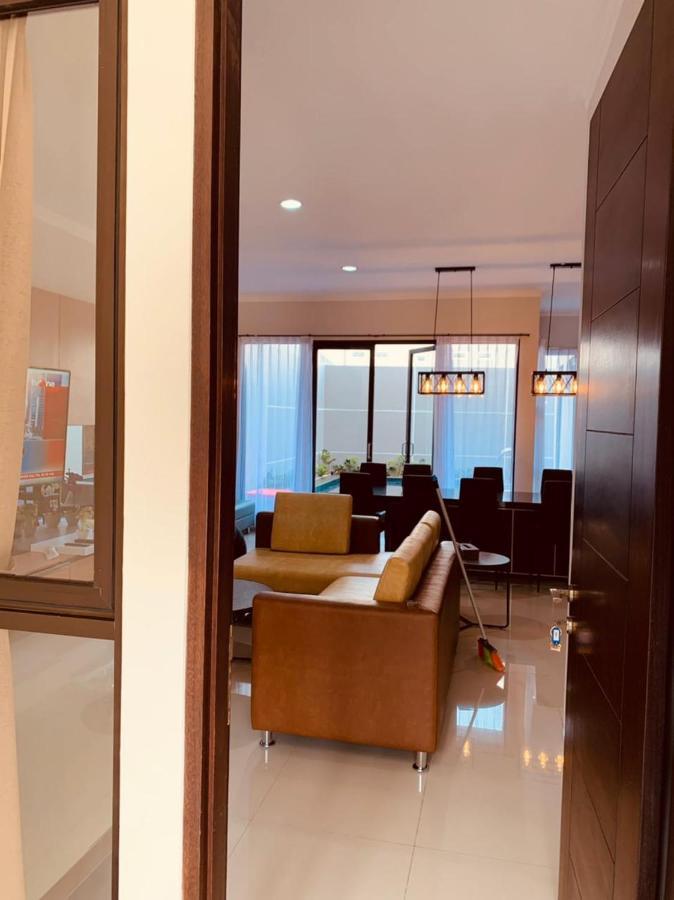 Platinum Setrasari Guest House 5Br Private Pool Bandung Ngoại thất bức ảnh